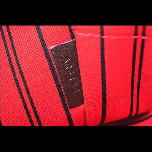 🌸🌸LV Never Full🌸🌸 Tote AND Pouch - Picture 16 of 16